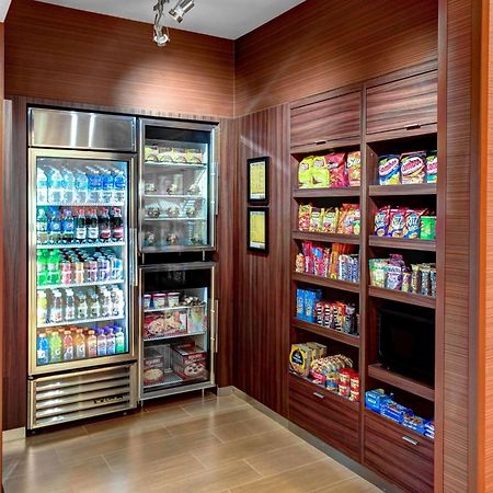Fairfield Inn & Suites By Marriott Lansing At Eastwood Екстер'єр фото