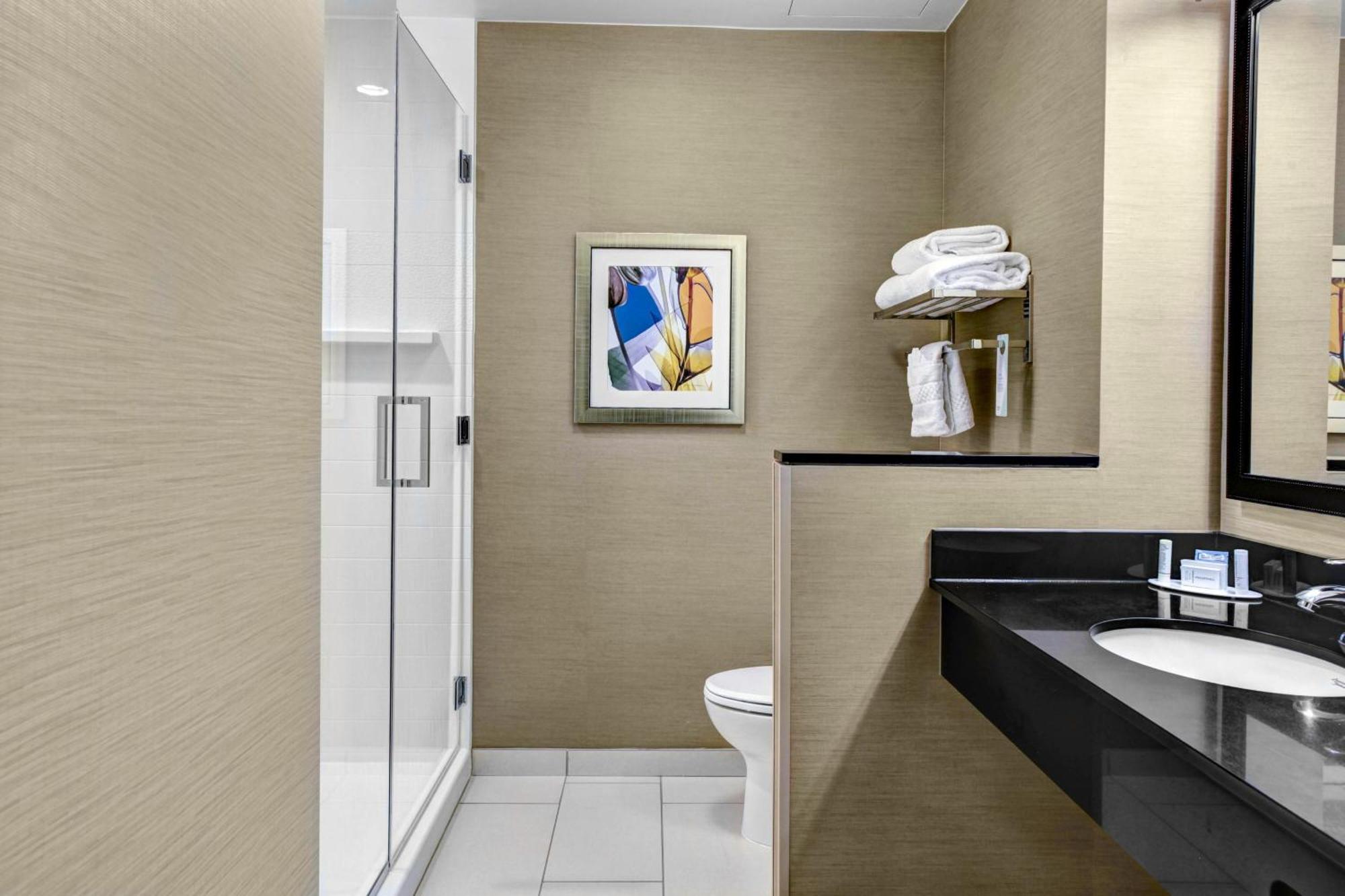 Fairfield Inn & Suites By Marriott Lansing At Eastwood Екстер'єр фото
