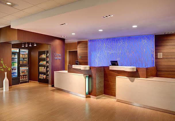Fairfield Inn & Suites By Marriott Lansing At Eastwood Екстер'єр фото
